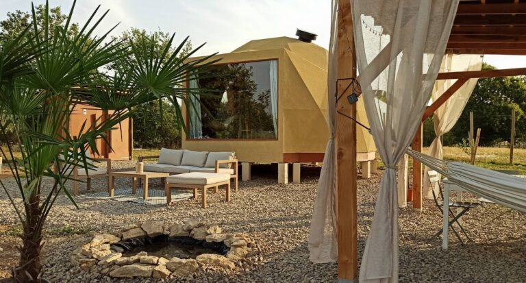 photo atypik home dome3.jpg